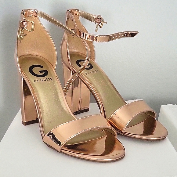 Shoes - Picture 1 of 3